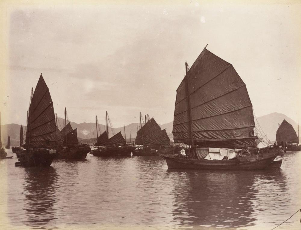 Guangzhou%2C_Chinese_Boats_by_Lai_Afong%2C_c%D0%B0_1880.jpg