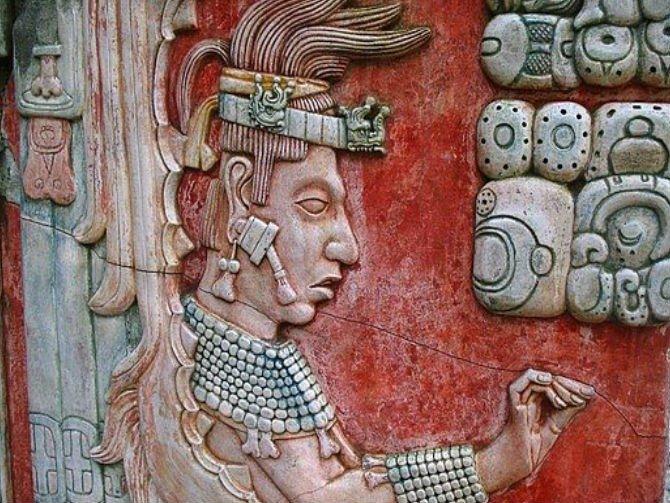 Resultado de imagen para Mayan temple  outdoor paint relieve tikal