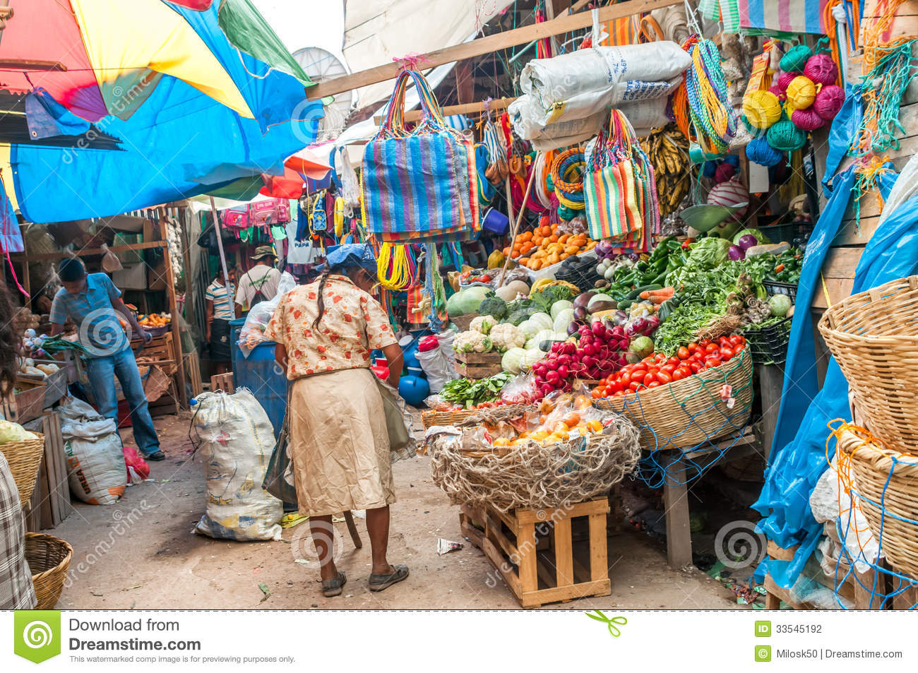 honduras-market-vegetables-copan-33545192.jpg