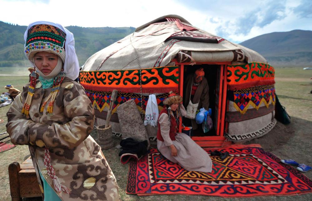 kyrgyz-yurt-6.jpg