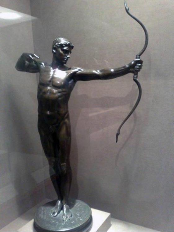 Bronze-statue-depicting-legendary-archer-Teucer.jpg