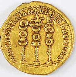 image_3701e-Roman-Gold-Coin.jpg.bc13162e15bdb60f8c42713885c1e8ba.jpg